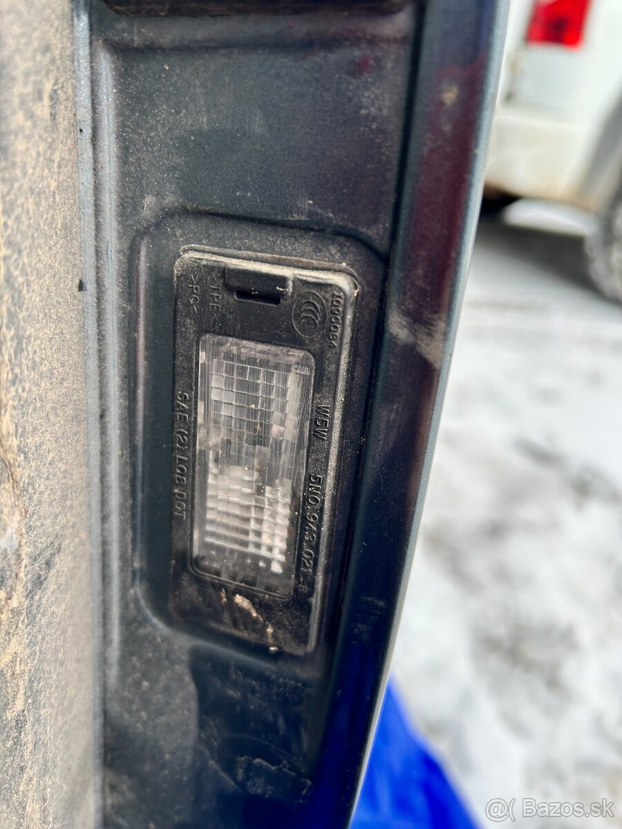 Páté dveře Škoda Octavia 3 kombi šedá - 10