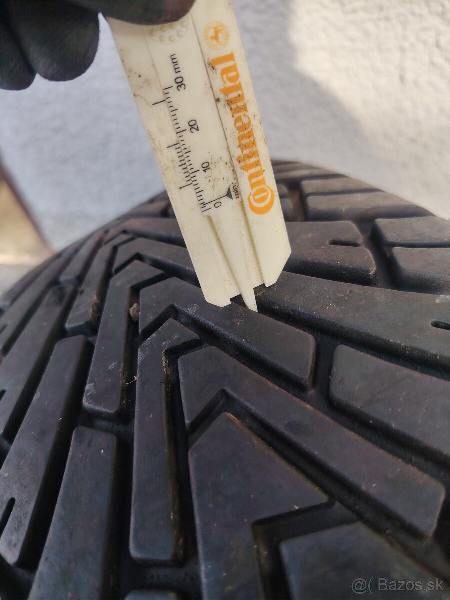 Predám pneu 235/65R17 letné - 10