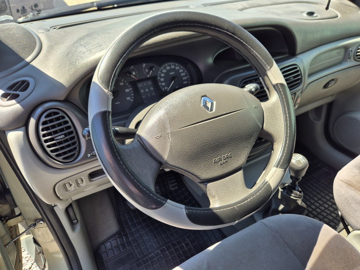 Renault Scenic 1,9dTi 59kW 5°manuál - 10