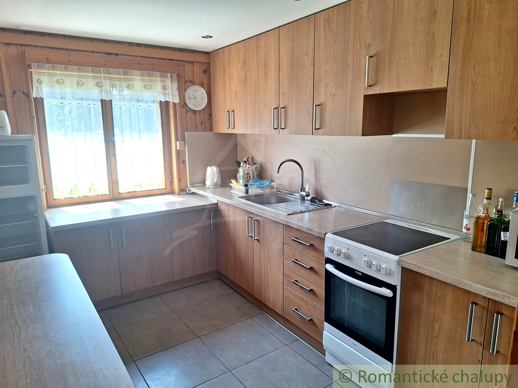 Veľká chata v Západných Tatrách nad Obcou Jakubovany - 10