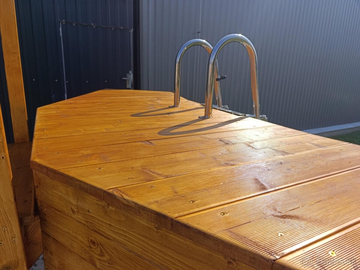 Kryt filtračnej jednoty, mólo a schody do bazéna - 10