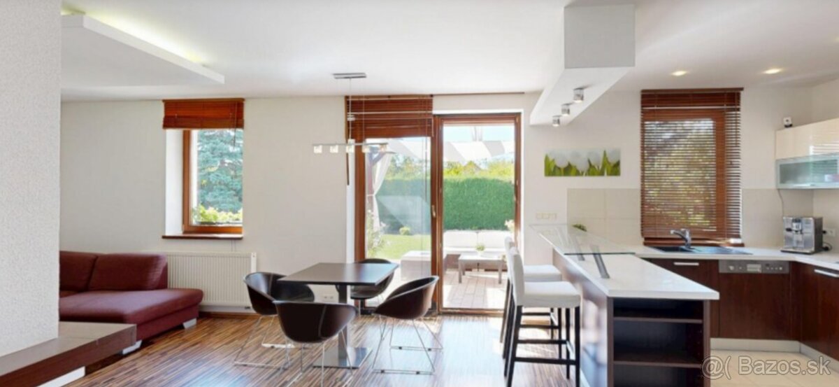 Predám rodinny dom v Miloslavove s bazénom v Alzbetin dvor… - 10