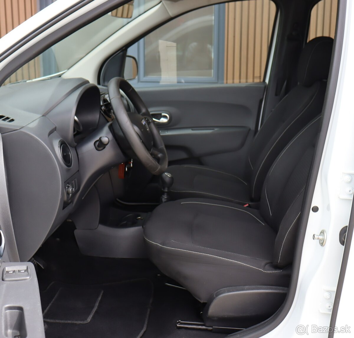 Dacia Lodgy 1.5 Blue dCi 115 S&S Arctica 7m - 10