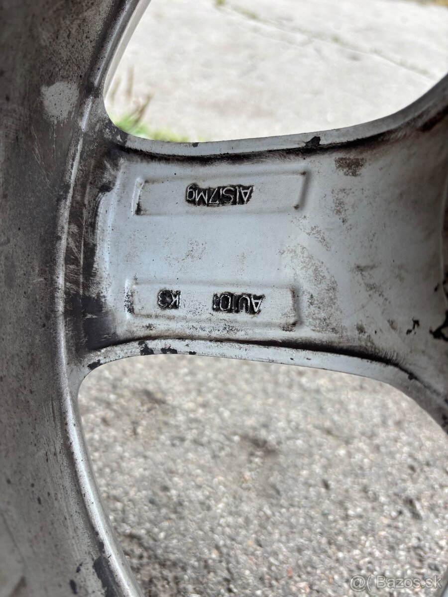 Audi originál disky 205/50 R17 - 10