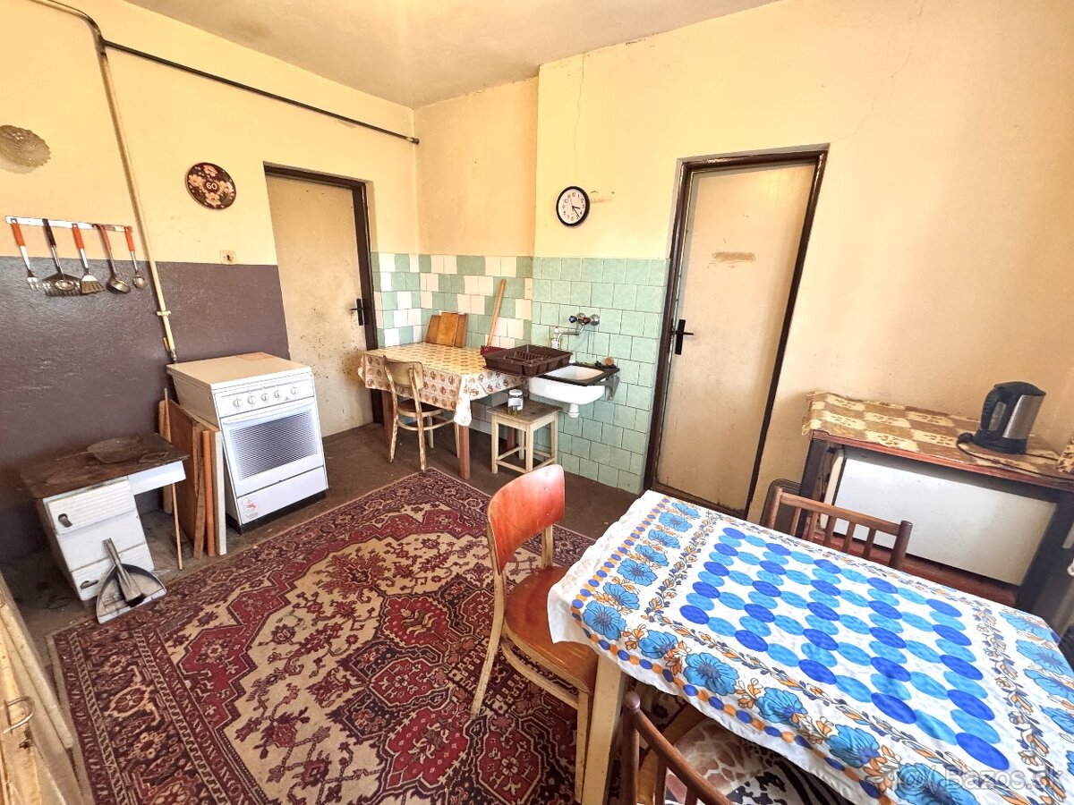 Predaj- vidiecky rodinný dom s 10 á pozemkom, Vinodol - 10