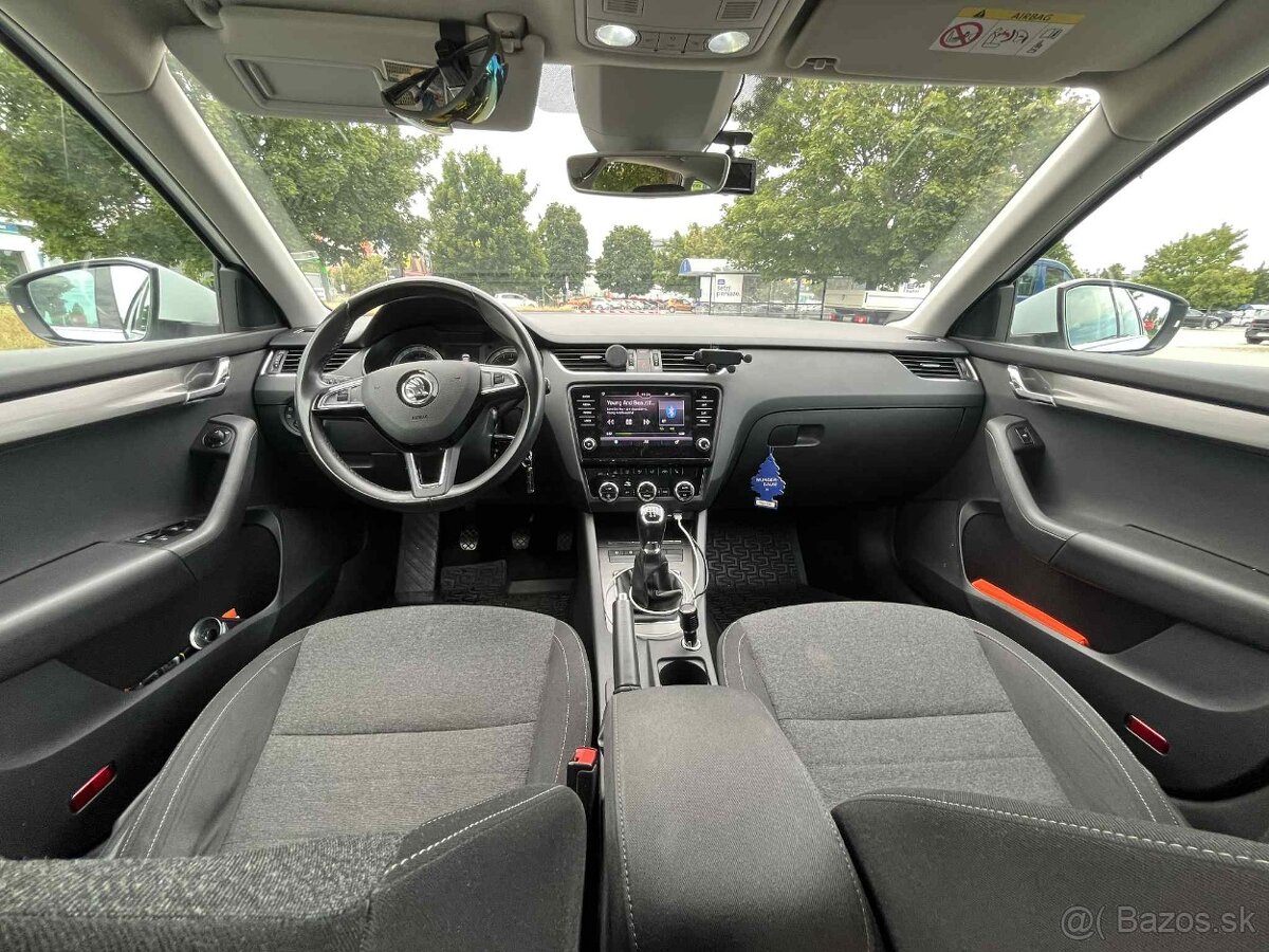 Škoda Octavia 3 - 10