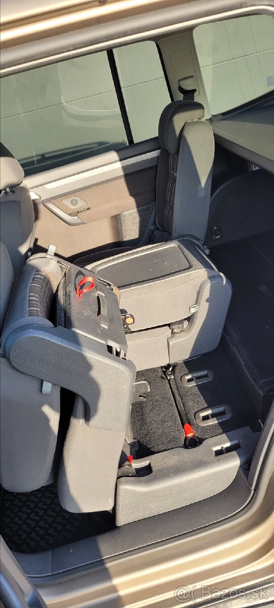 Predam volkswagen Touran cross - 10