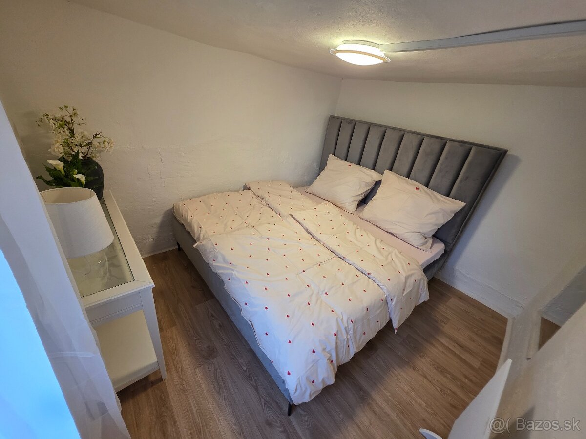 Predám murovanú chatu vhodnú na celoročné bývanie - 10