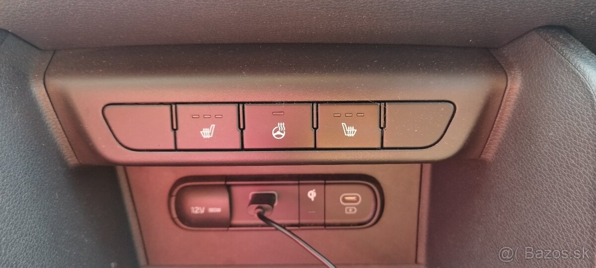 KIA Sportage 1.6 CRDi mHEV Platinum - 10