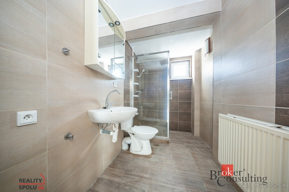 Na predaj rodinný dom - 10