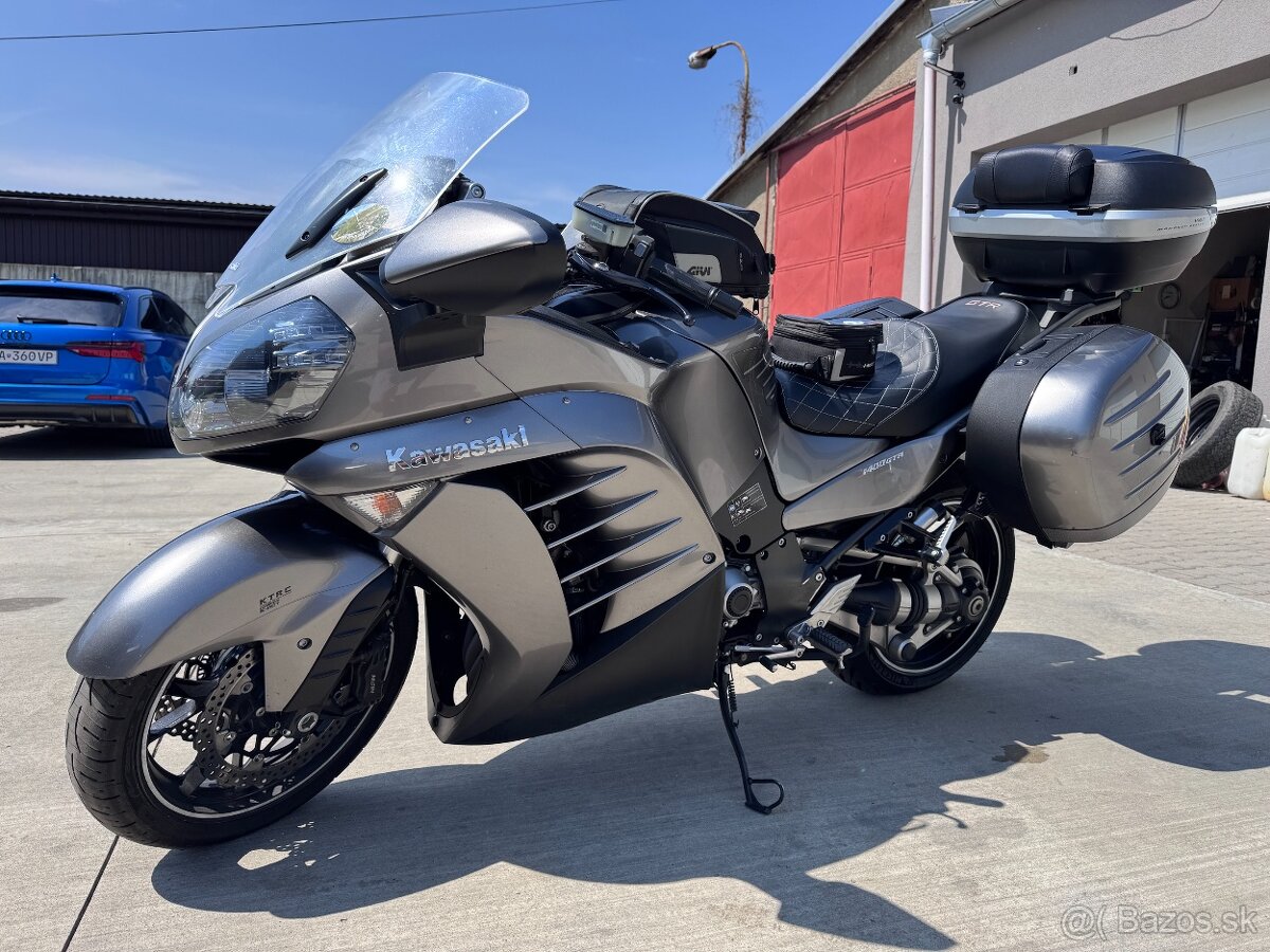 Kawasaki Gtr 1400 - 10