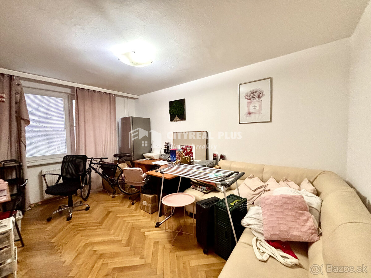 Ponúkame Vám na prenájom 3 izbový byt v meste Nové Zámky - 10