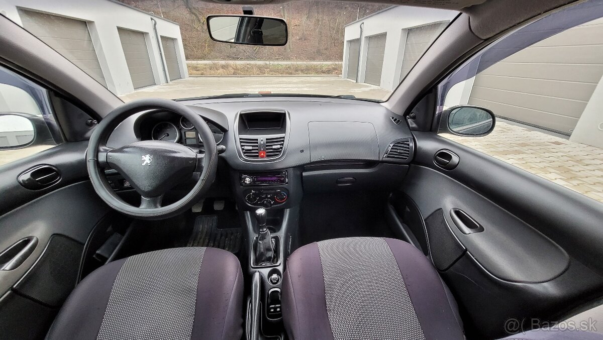 Peugeot 206+ - 10