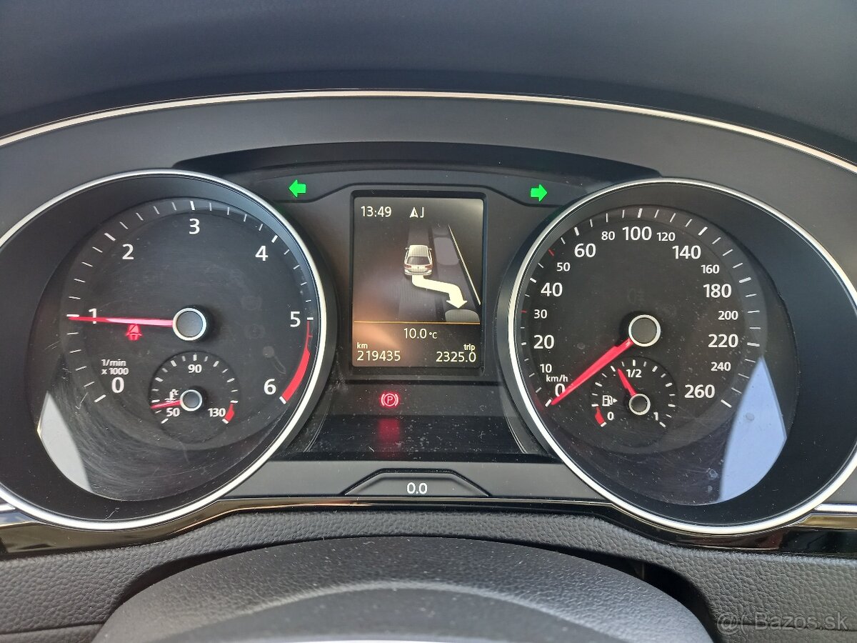 VW PASSAT B8 2,0TD-2015-150PS-LED-ACC-HIGHLINE-AHK - 10