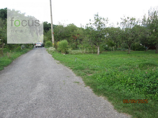 Predám chatu so záhradkou - Stráže - 10