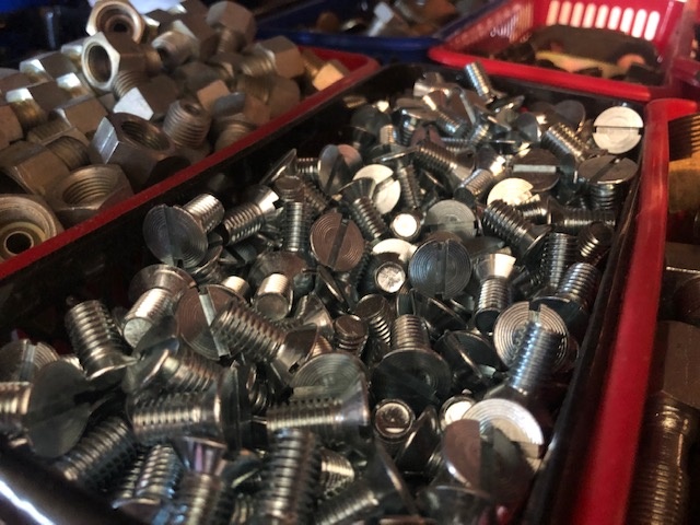 Uaz, Gaz, Aro predám hlavný brzdový valec - 10