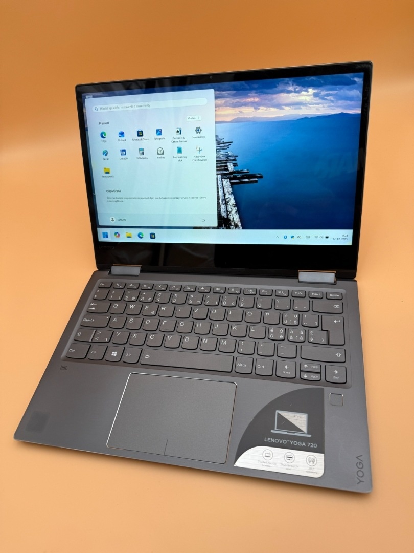 Notebook Lenovo Yoga 720 i7-7500U / 8GB RAM / SSD / dotykový - 10