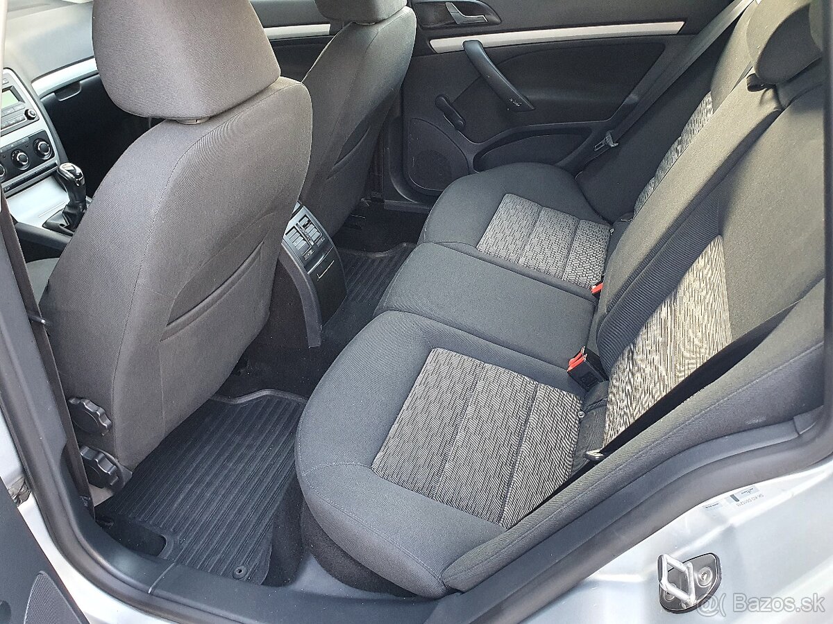 Škoda Octavia Combi 1.6 TDI CR DPF Ambiente - 10