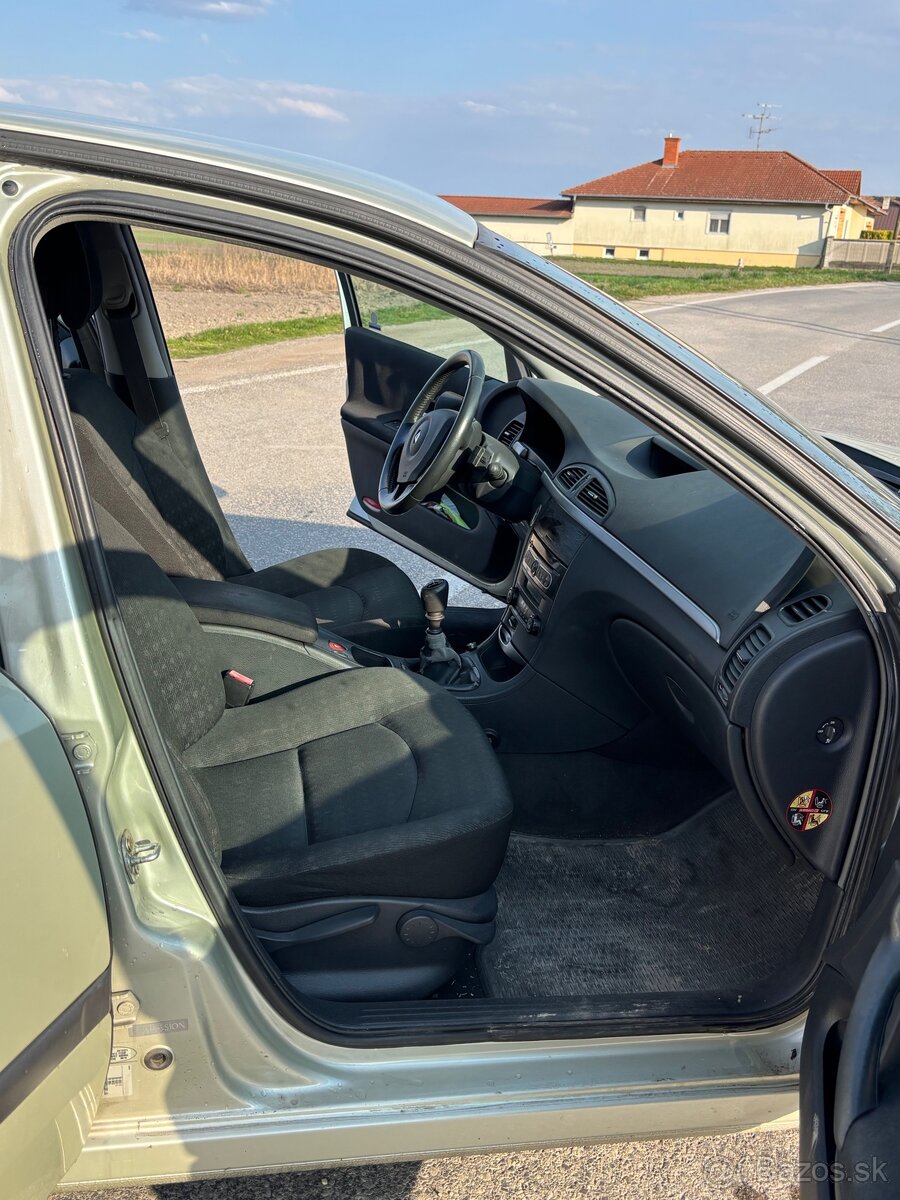Predám Renault Laguna - 10