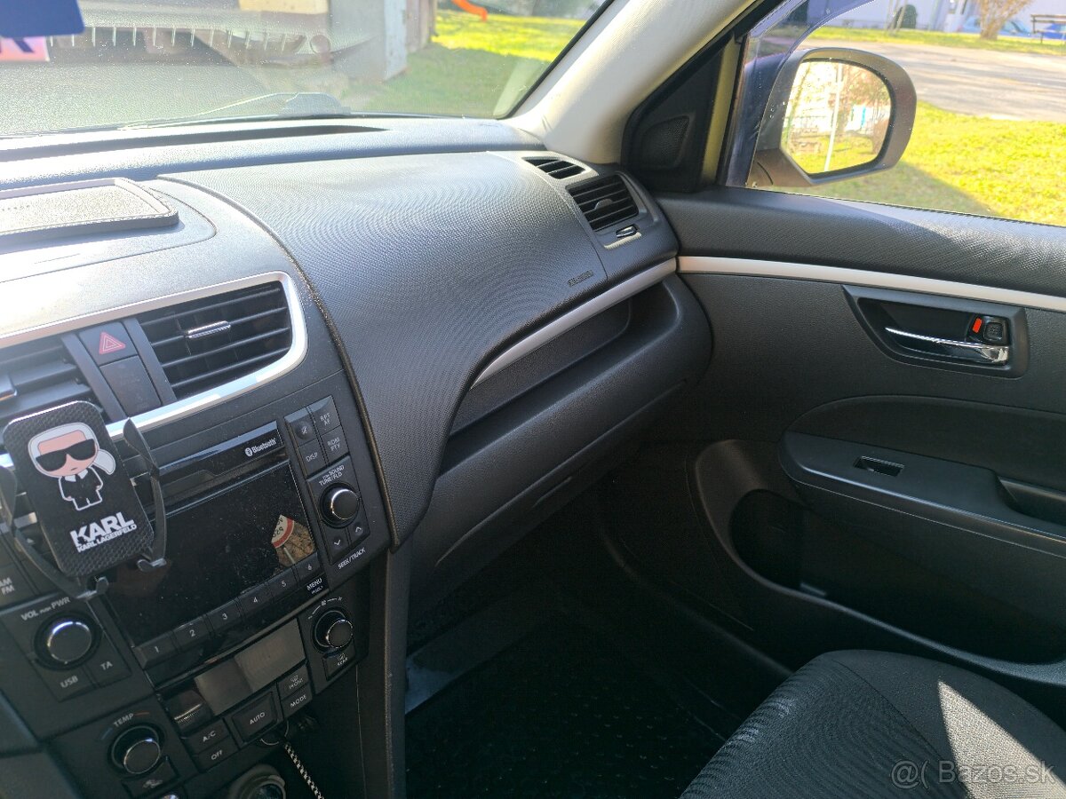 Suzuki Swift - 10