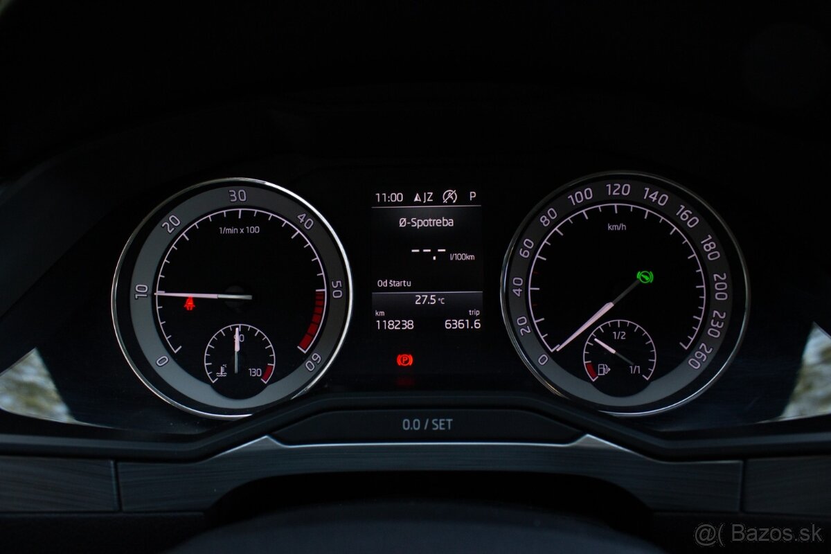Škoda Superb Combi 2.0TDI 110kw DSG - 10