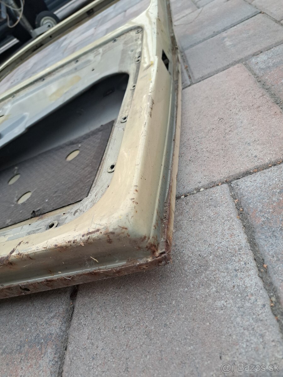 Predám pravé dvere na VW Chrobák - 10