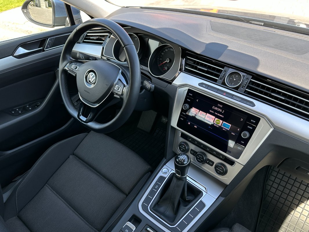 Volkswagen Passat 2.0 TDi - 10