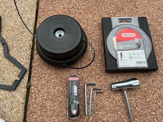 Benzínový krovinorez - HECHT 129 BTS - 10