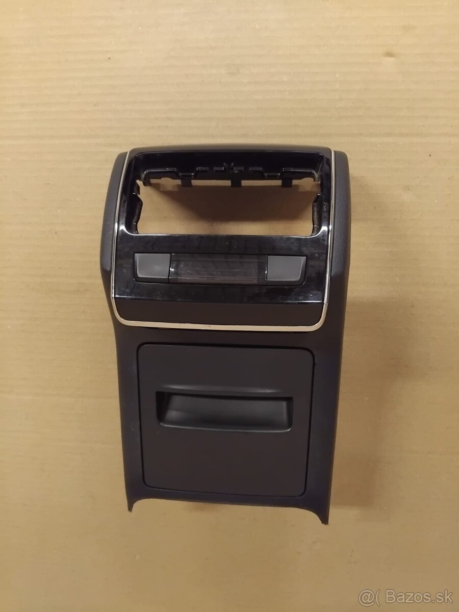 zadný displej, popolník Superb 3 - 10