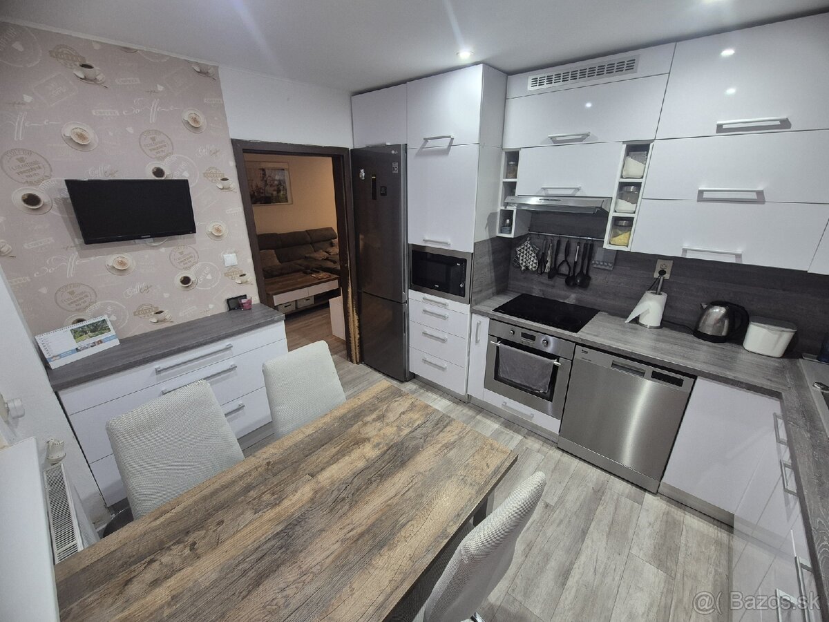 Predám 3izbovy 84m2 byt - 10