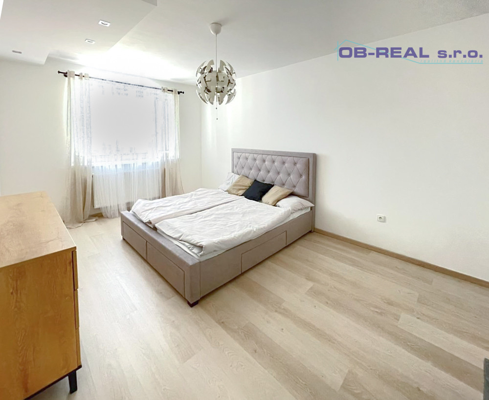 Veľký 3-izbový byt 87,7 m2 v Galante na PREDAJ - 10