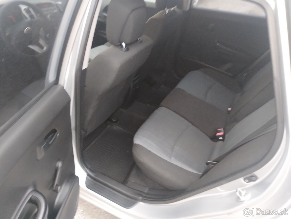 Kia Cee´d 1.4 CVVT L - 10