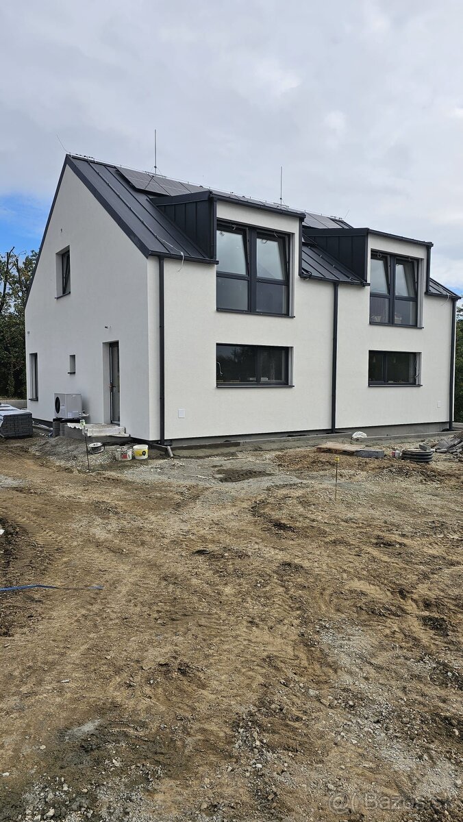 Rodinný DVOJDOM - 10