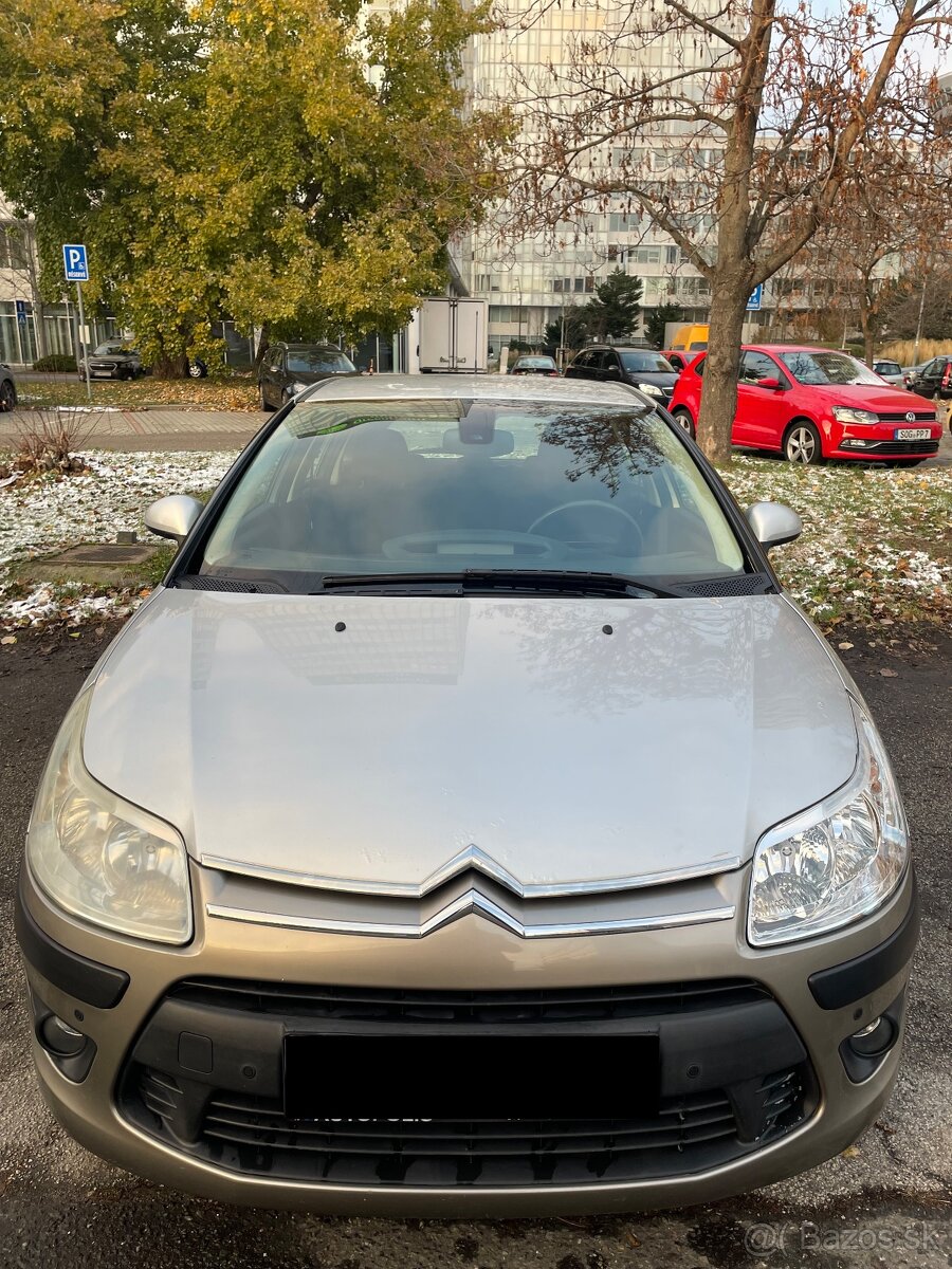 Citroën C4 Hatchback 1.4 16V - 10