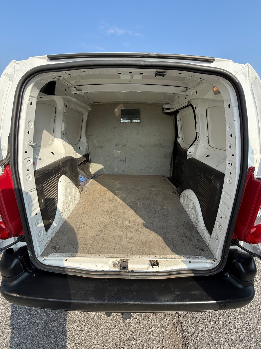 Peugeot Partner - 10