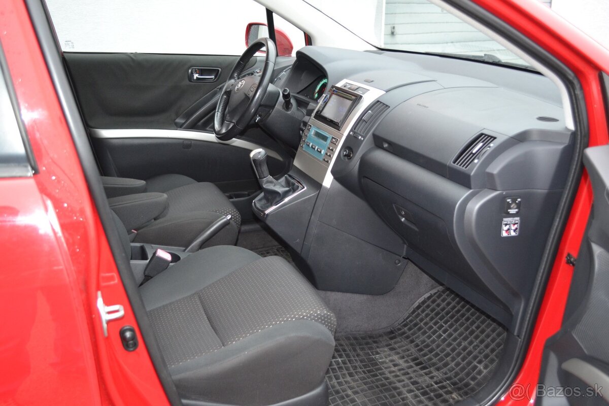 Toyota Corolla Verso 1.8 VVTi 7-miestne - 10