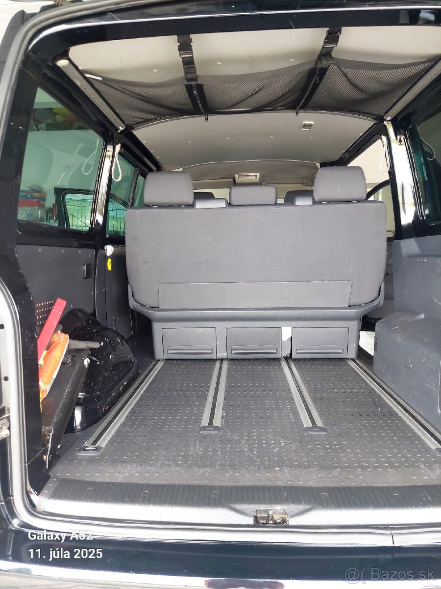 Predám mikrobus multivan VW T5 - 10