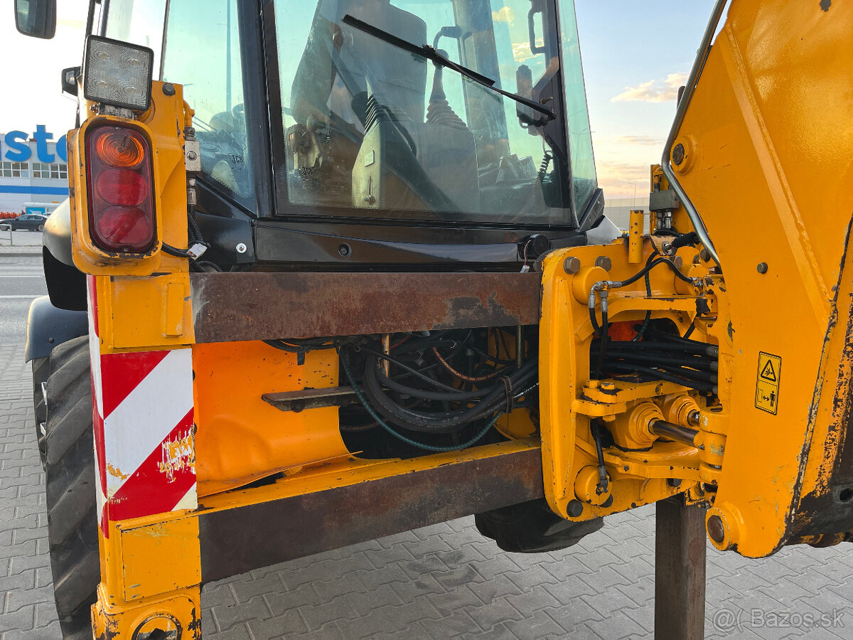 Rýpadlo-nakladač JCB 2CX Streetmaster, 3CX Compact - 10