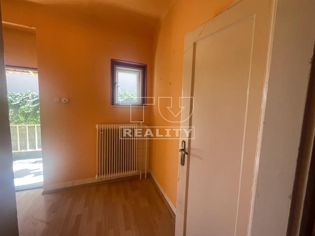 Na predaj:Rodinný dom s potenciálom v obľúbenej časti... - 10