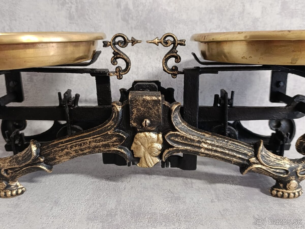 Staré pekne dvoumiskové váhy se ženou po kompletní renovaci - 10