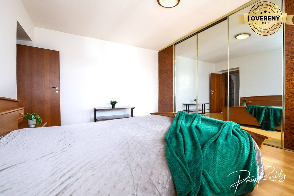 ZNÍŽENÁ CENA Veľkometrážny 3-izbový byt, 105m2, Trenčín - 10