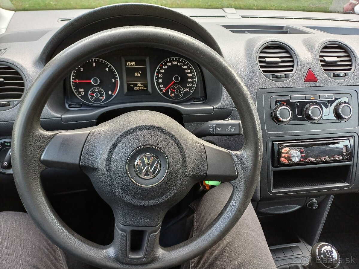 VW Caddy 1,6 tdi - rok 2014 - 1 majiteľ - pravidelný servis - 10
