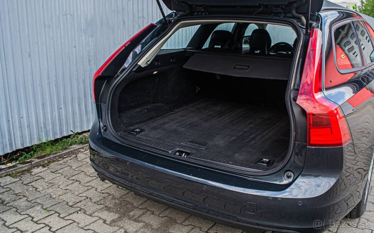 Volvo V90 D4 2.0L 140kW automat - 10