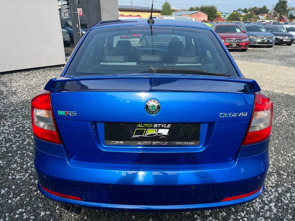 Škoda Octavia 2.0 TFSI RS - 10
