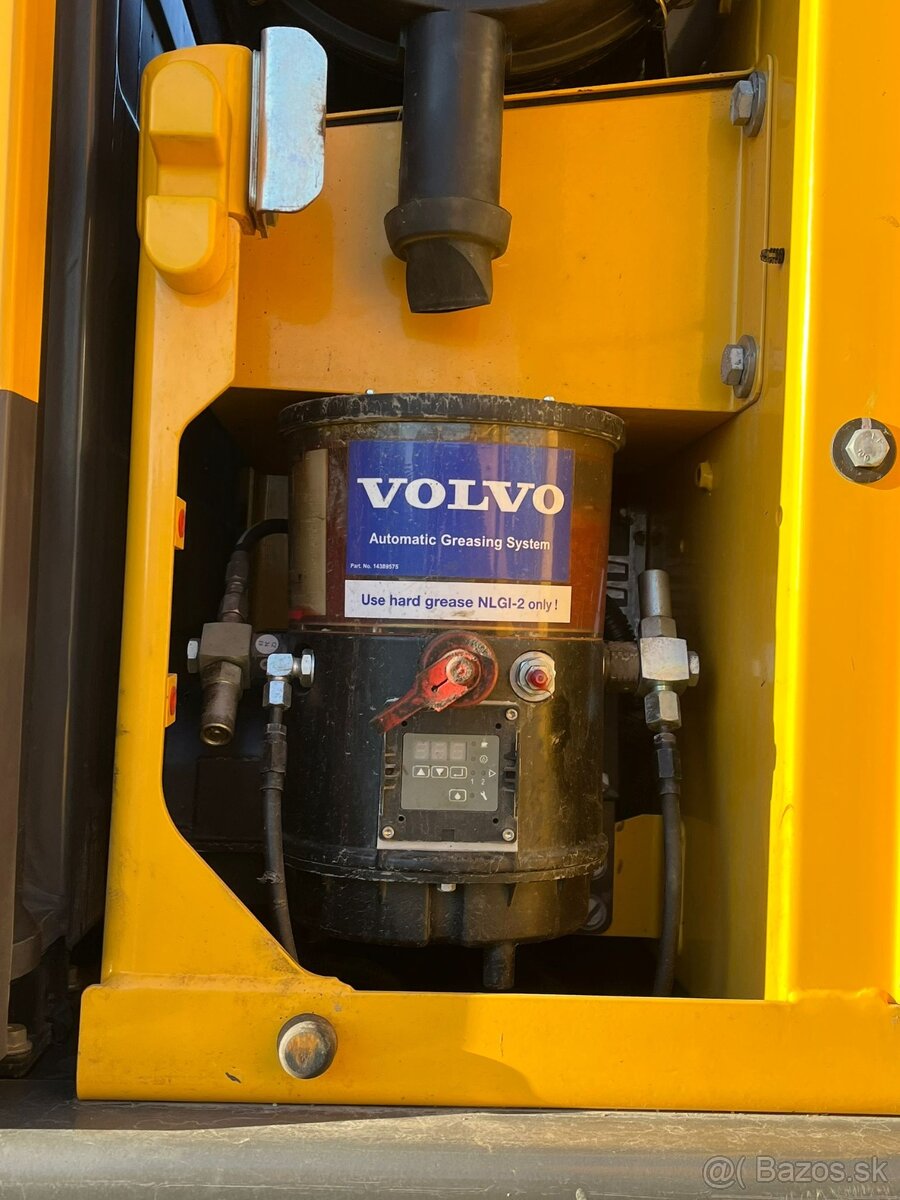 Kolesové rypadlo Volvo EW160E s rotátorem - 10