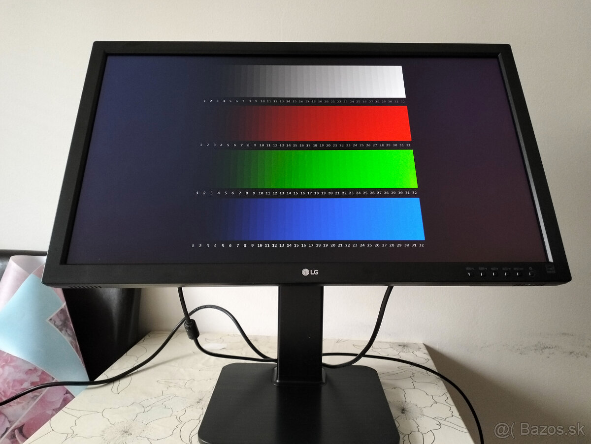 LG 27” 16:9 IPS Monitor príjemný na čítanie - 10