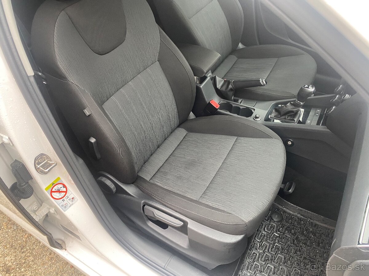 Škoda Octavia Combi 2.0 TDI Style DSG - 10