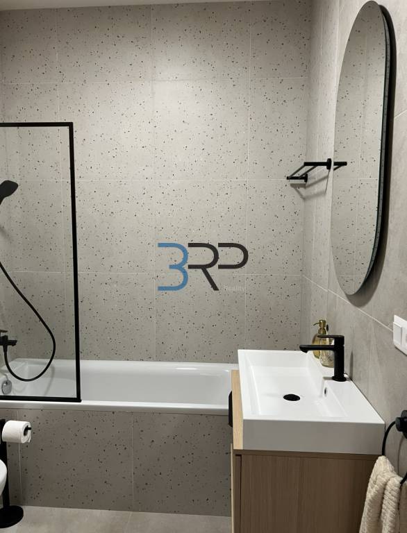 Na prenájom 2 izbový byt v meste Senica - 10