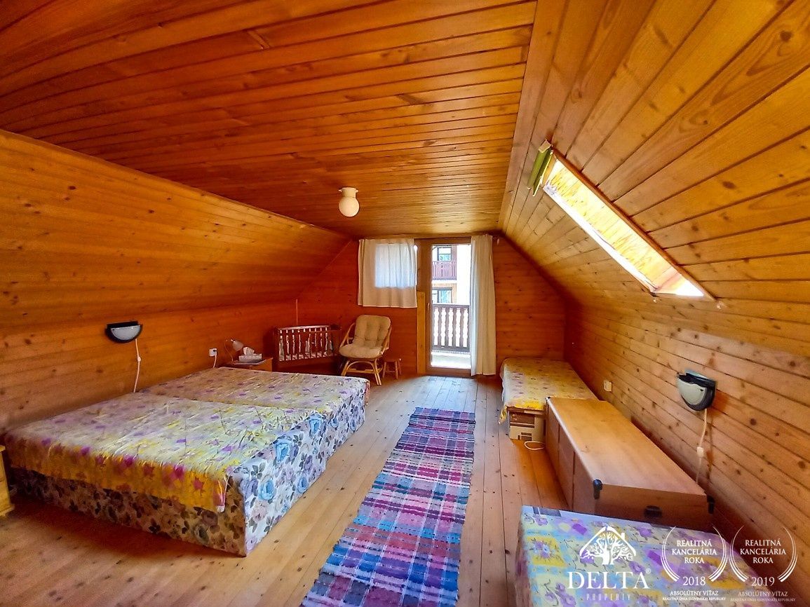 VÝRAZNE ZNÍŽENÁ CENA Rodinný dom - drevenica po vkusnej rek - 10