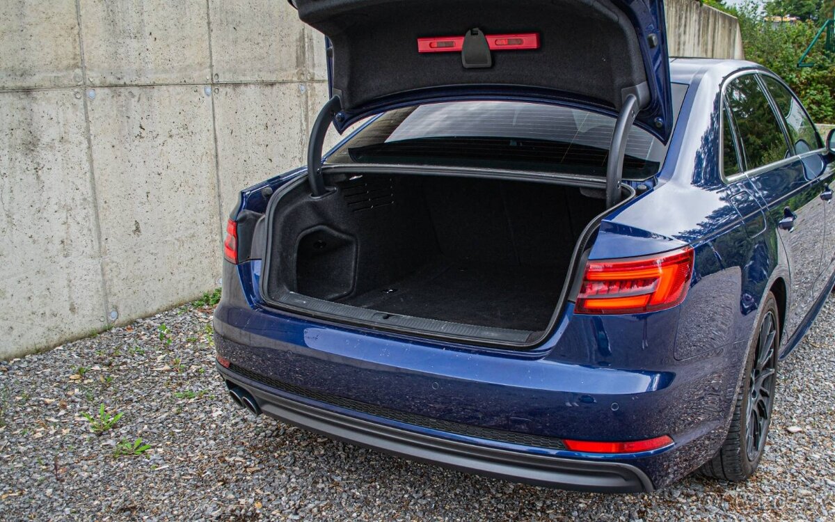 Audi A4 B9 3.0TDI S-Line Quattro TipTronic 200kW - 10